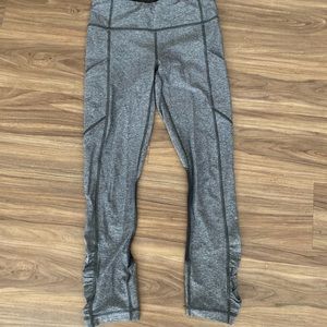 Lululemon cropped leggings